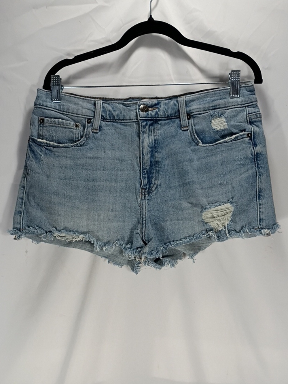 EUC pistola Light Blue Distressed Denim Shorts Womens Size 31 Summer
